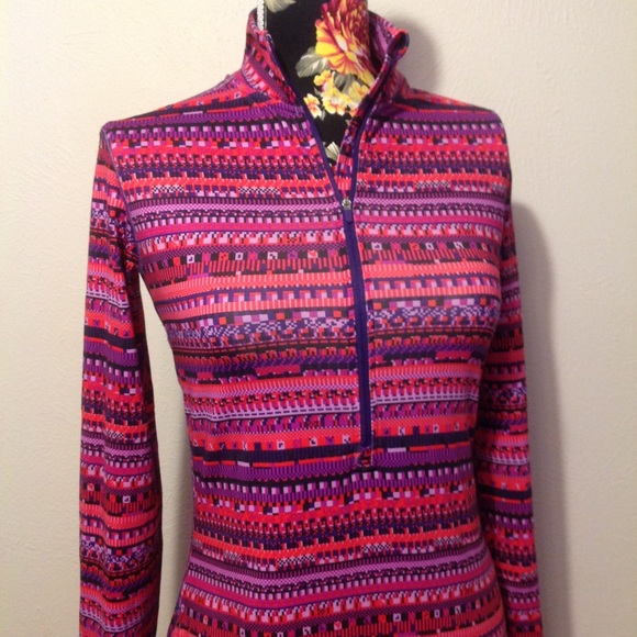 Nike pro multicolor workout jacket😍 - Picture 2 of 5